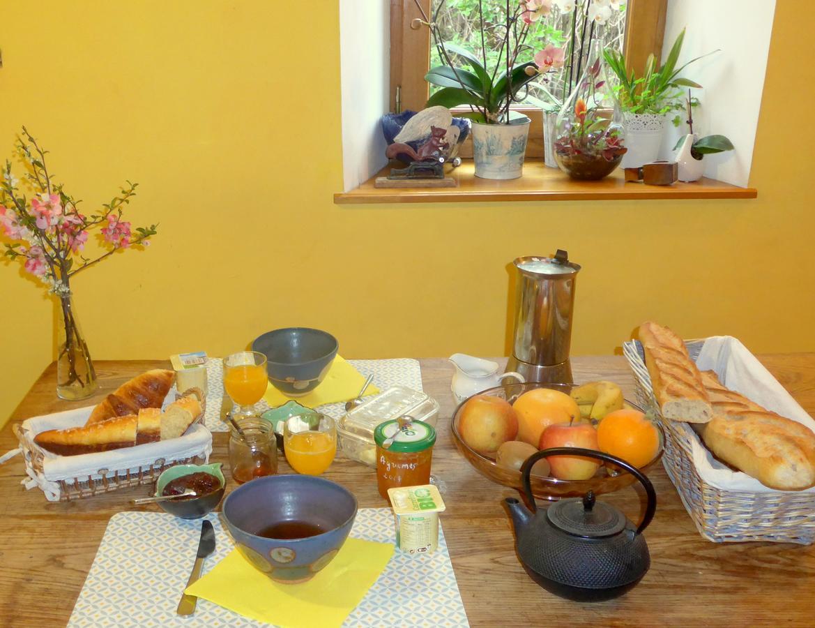 バンヌ La Colline Bleue Bed & Breakfast エクステリア 写真