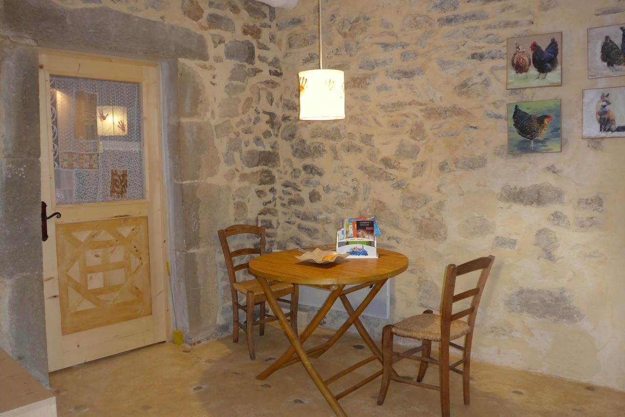 バンヌ La Colline Bleue Bed & Breakfast エクステリア 写真